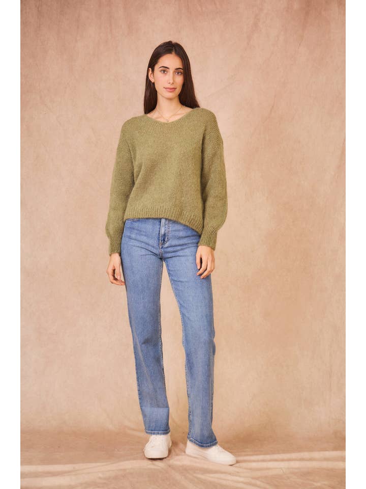 Calie Paris - Wholesale Knit Sweater - Women's - V-Neck Kid Mohair Sweater4