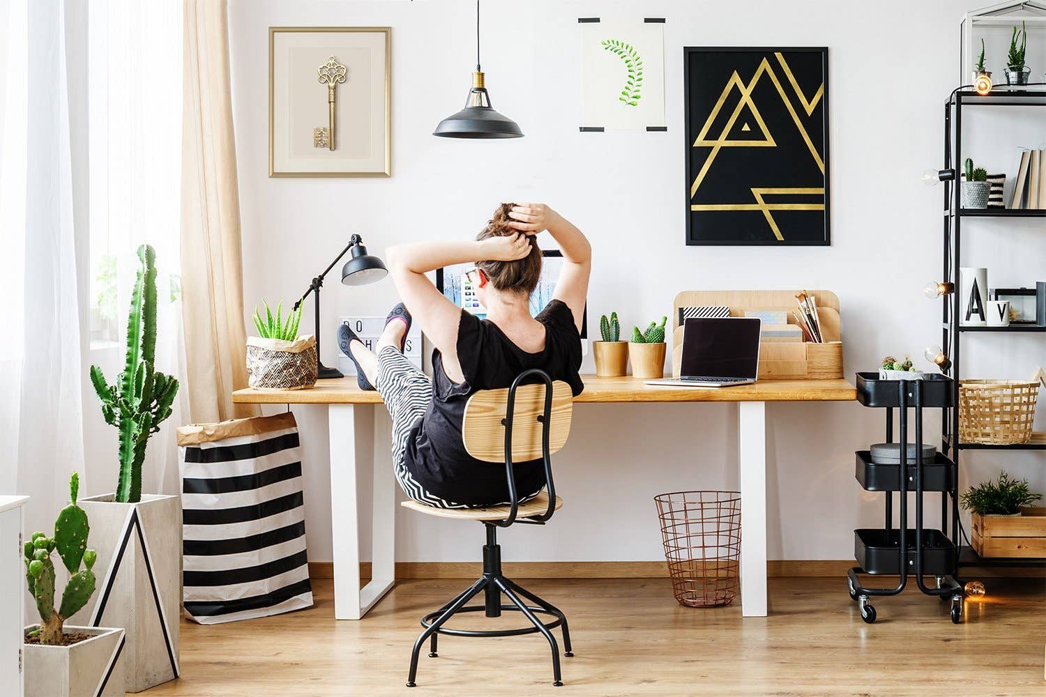 Wall Charmers - Wholesale Wall Accent - Gold Skeleton Key Wall Decor5