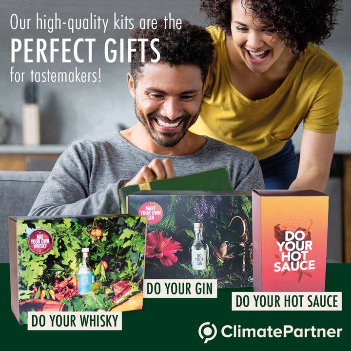 Craftly - Wholesale DIY Drink Kit - DO YOUR RUM | Rum Making Kit | DIY Adult Gift Kits | 5