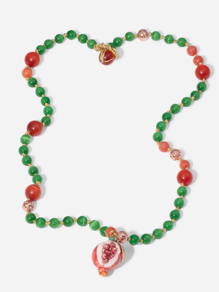 GRANADA ABERTA, COLAR LONGO DE CONTAS VERDES E VERMELHAS COM PEÇA DE CERÂMICA EM FORMA DE ROMÃ por atacado de CASHFANA