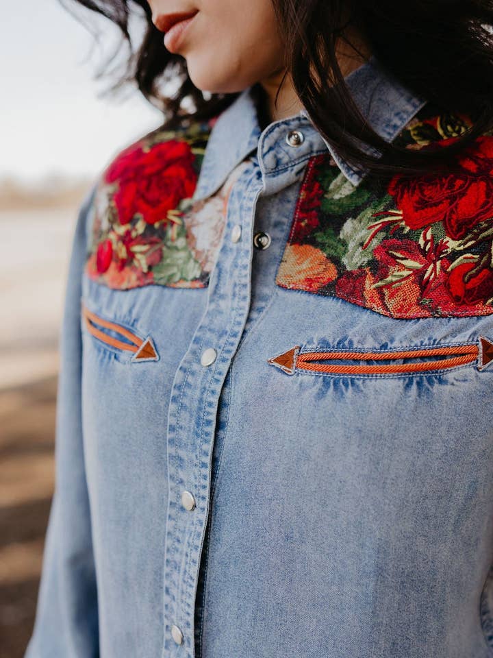 Rodeo Quincy - Wholesale Button Down Shirt - Women's - Rosa Vaquera Button Up