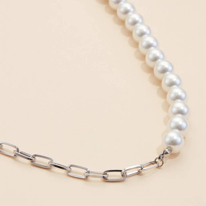 Lilla Haven - Wholesale Beaded/Pearl Necklace - Pearl Charms & Chain Linked Short Necklace