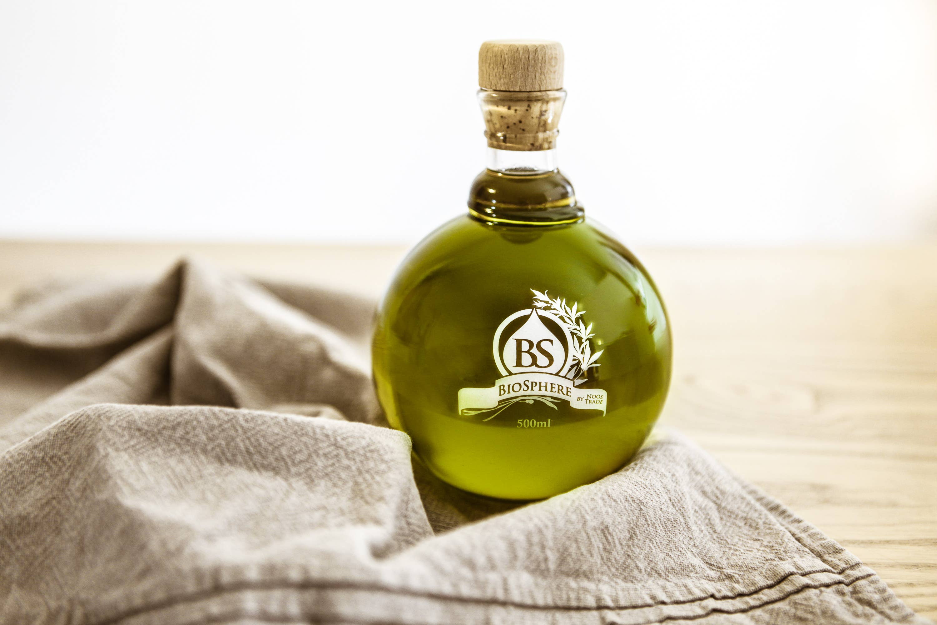 Olive oil at its  best - Vendita all'ingrosso Olio d'oliva - Olio extra vergine di oliva biologico Biosphere Premium dalla Grecia6