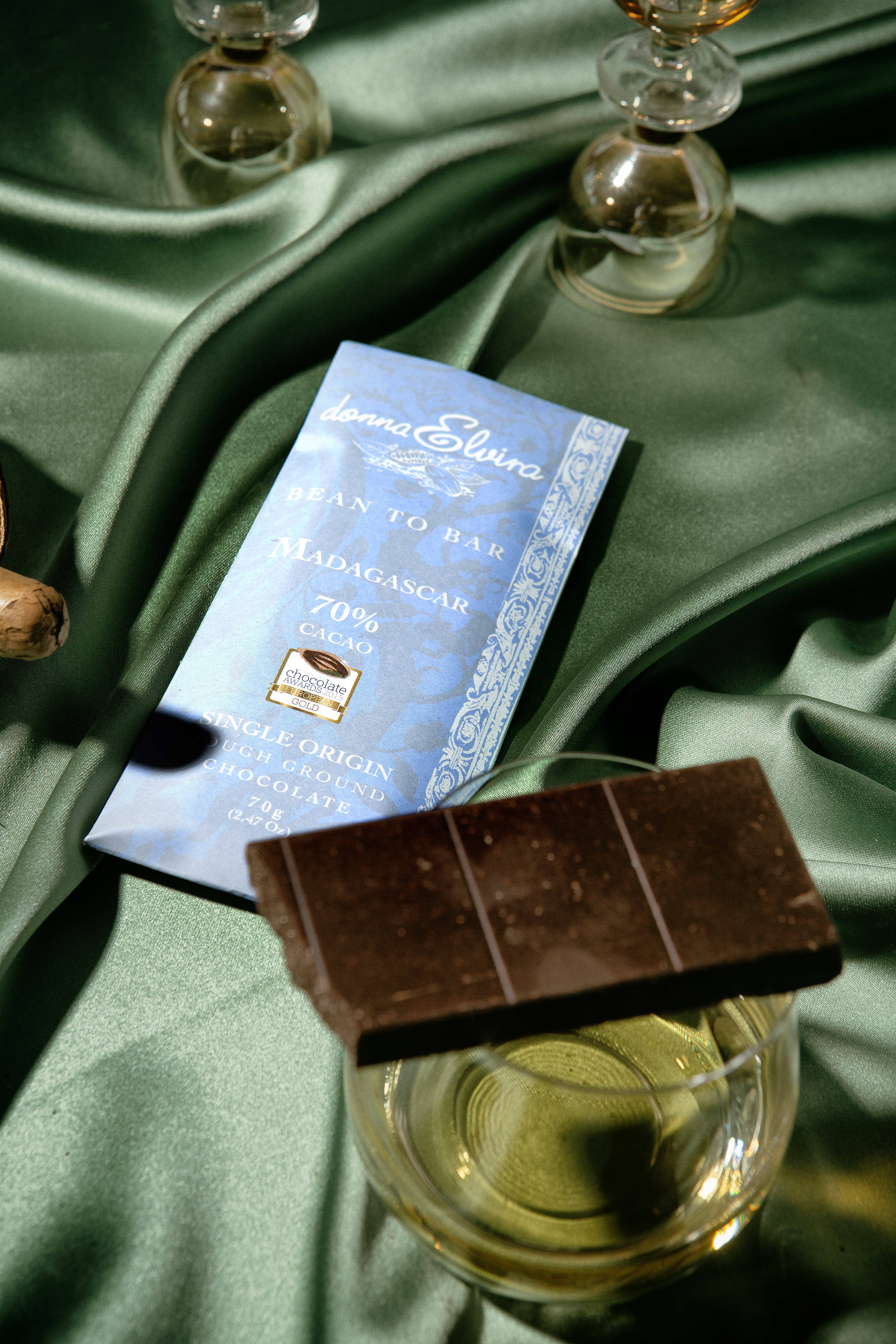 DONNA ELVIRA dolceria di Roccasalva Elvira - Wholesale Chocolate Bar - Madagascar single origin chocolate2