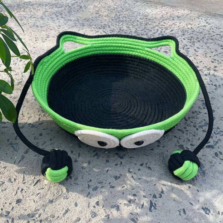 PAWPAWwholesale - Wholesale Pet Bed - Cat - Handmade Woven Cat Bed with Play Ball_CWMM6560