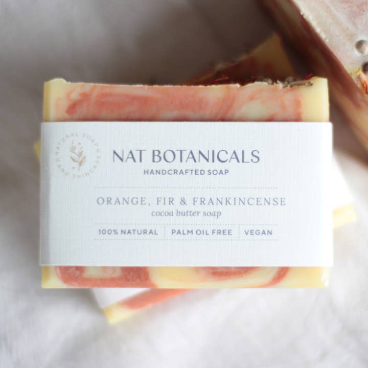 Savon naturel à l'Aloe Vera, au sapin orange et à l'encens pour la vente par Nat Botanicals