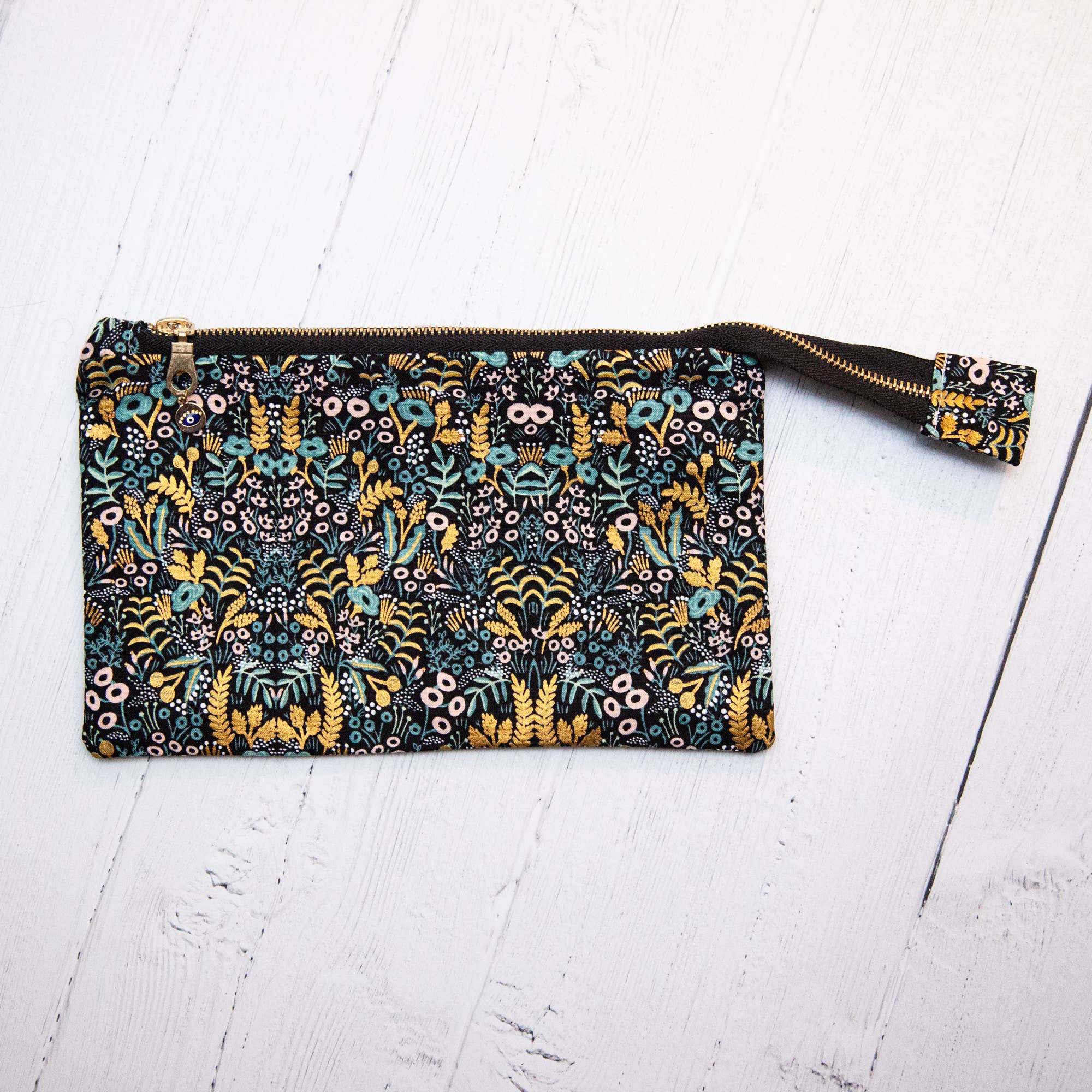 Melike Carr - Vente Étuis/trousses à crayons - Étuis à crayons à fermeture éclair en tissu avec pompons ou tirettes9