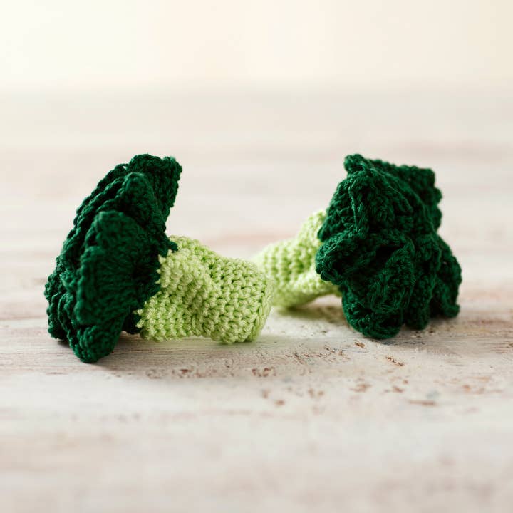 Crochet Broccoli Play food miniature Montessori toys for wholesale by Crochet Pumpkin