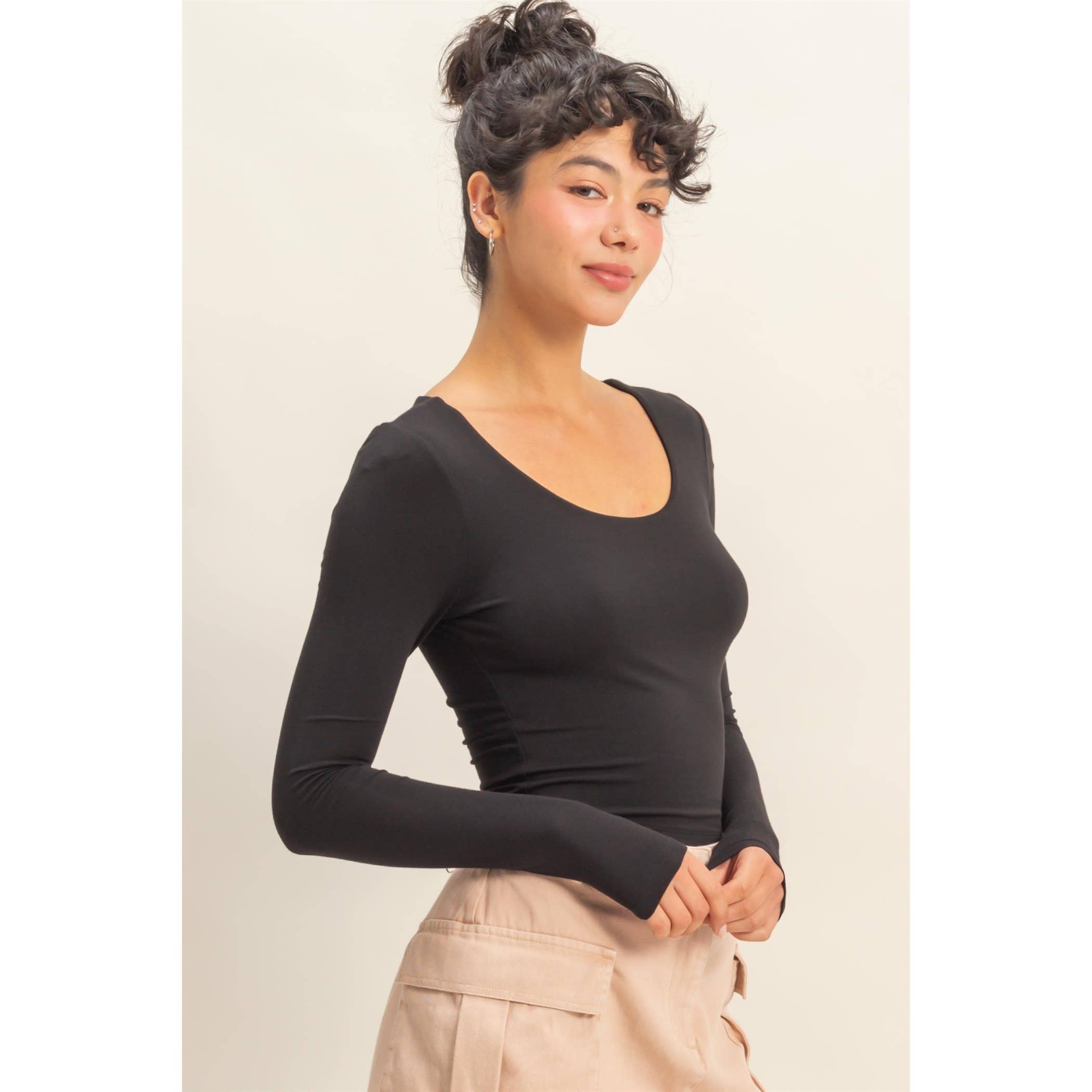 HYFVE - Wholesale Knit Top - Women's - Scoop Neck Long Sleeve Crop Top6