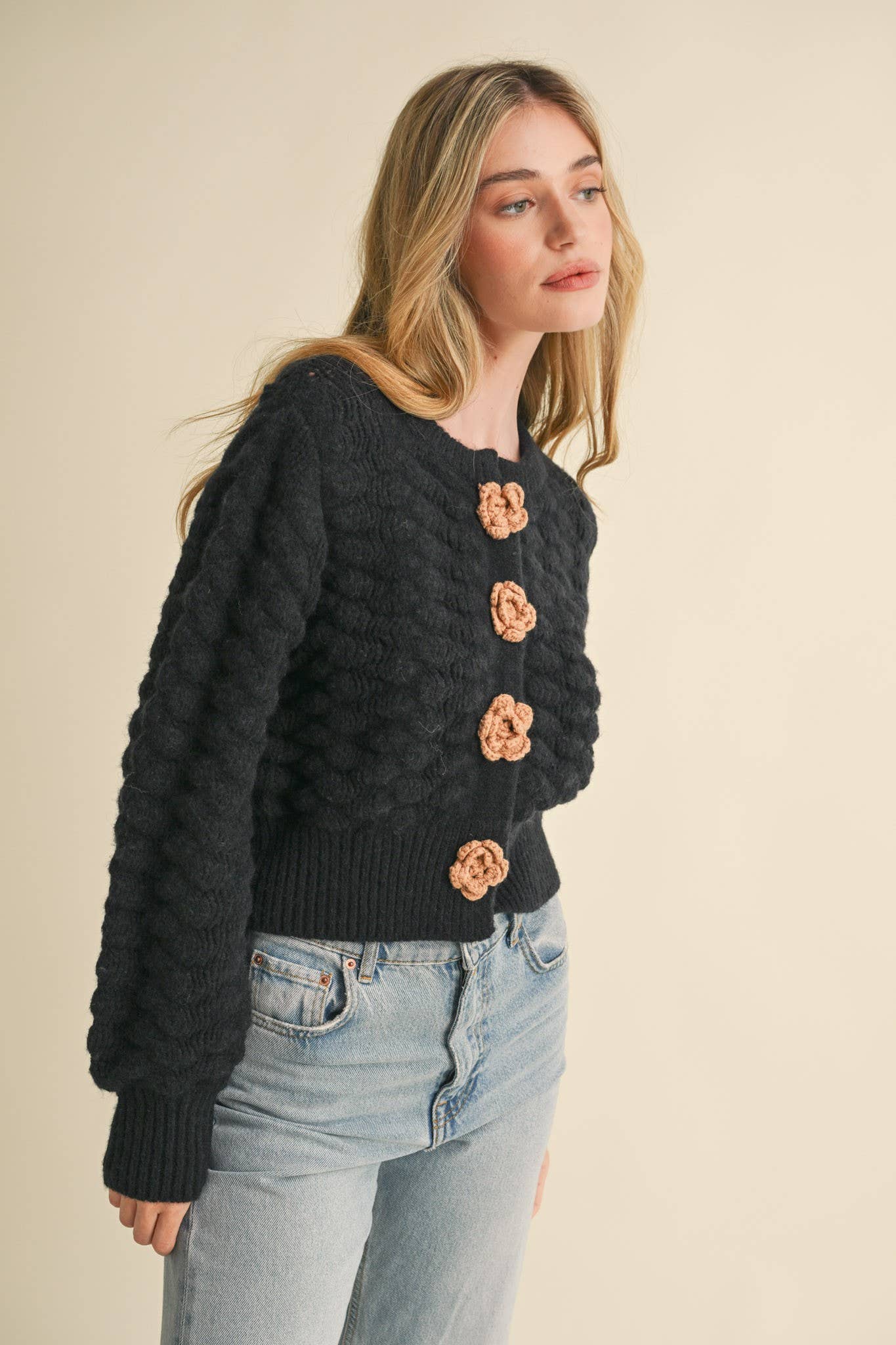 &MERCI - Wholesale Cardigan - Women's - TEXTURED SWEATER CARDIGAN WITH KNIT ROSETTE DETAIL MSW1073518