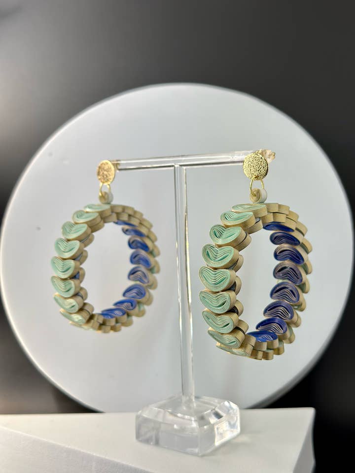 Medium to-tonet Hoop Paper Øreringe, bærbar kunst, quilling for engroshandel hos Paper Shaper by Julie