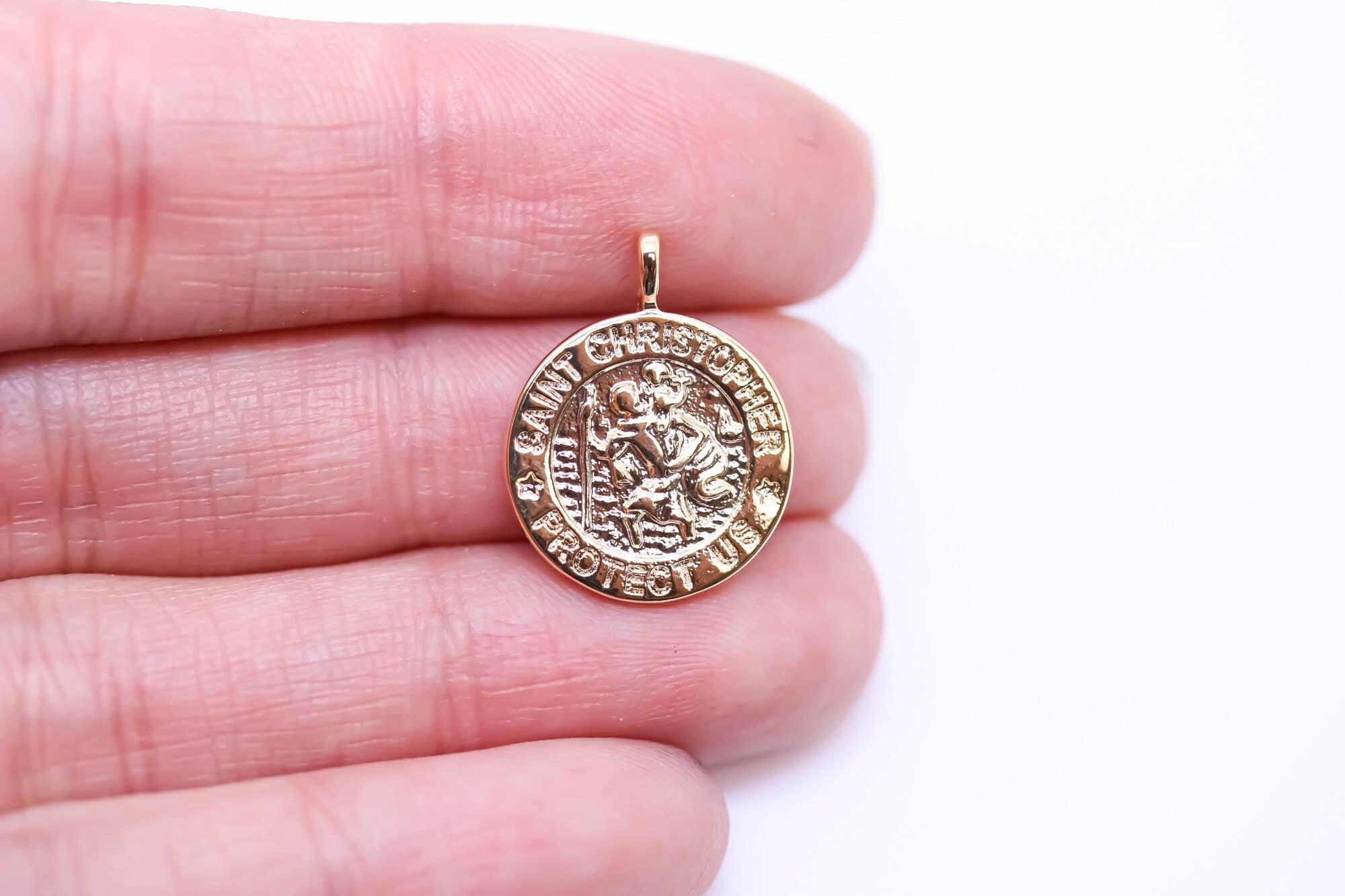 Jewel Pledge - Wholesale Individual Charm/Pendant - Gold Saint Christopher Medallion Pendant 14k Plated CPG3882