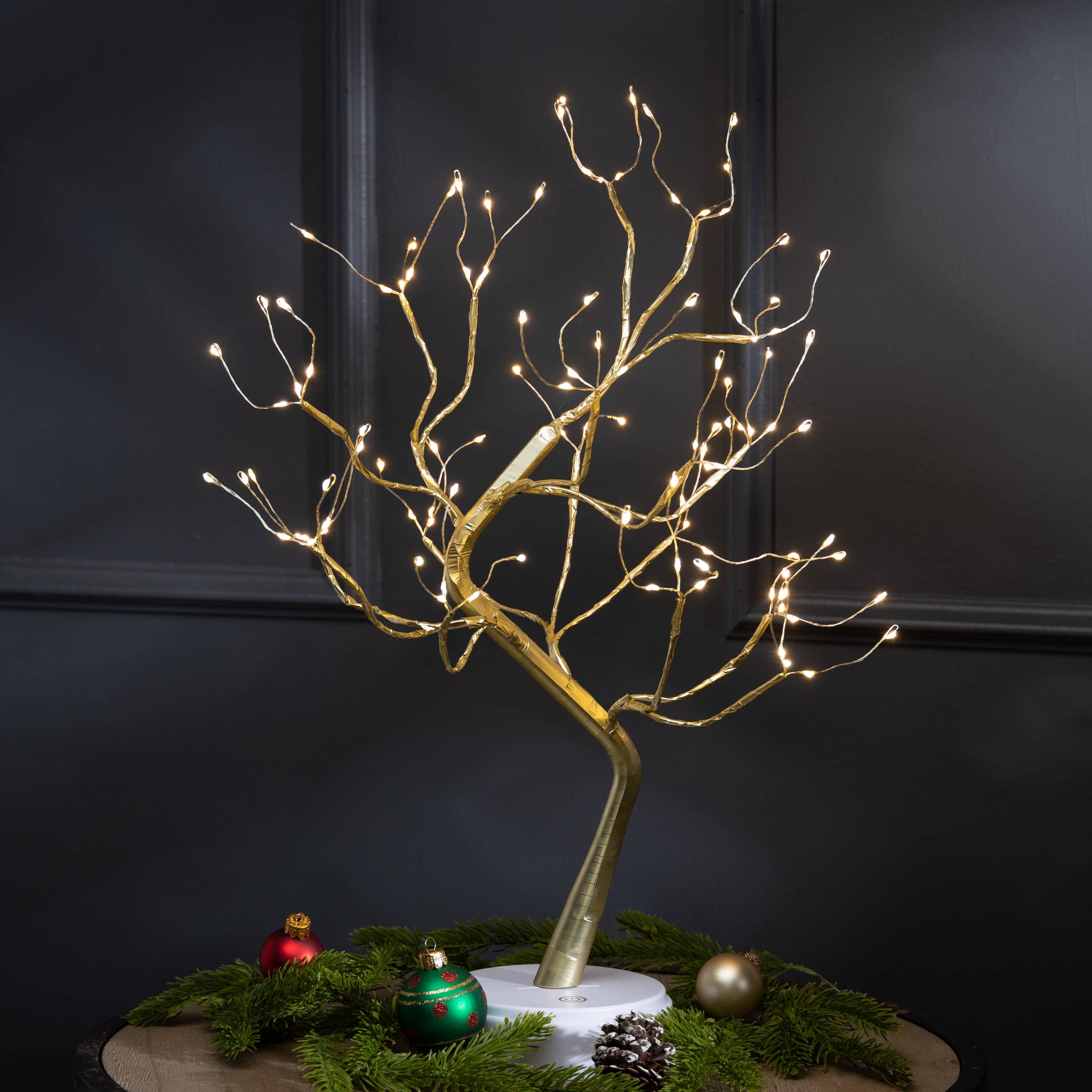 The Gerson Companies - Wholesale Christmas Decoration - Gerson This elegant champagne tree will add a touch of glamo1