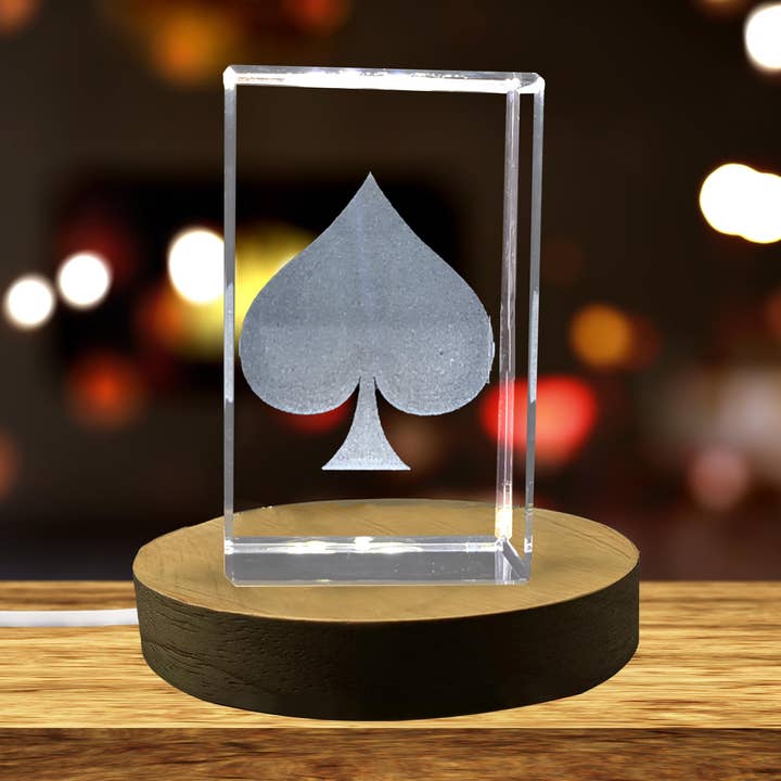 Spar kort symbol spillekort - Slående 3D indgraveret krystal for engroshandel hos AB Crystal Collection