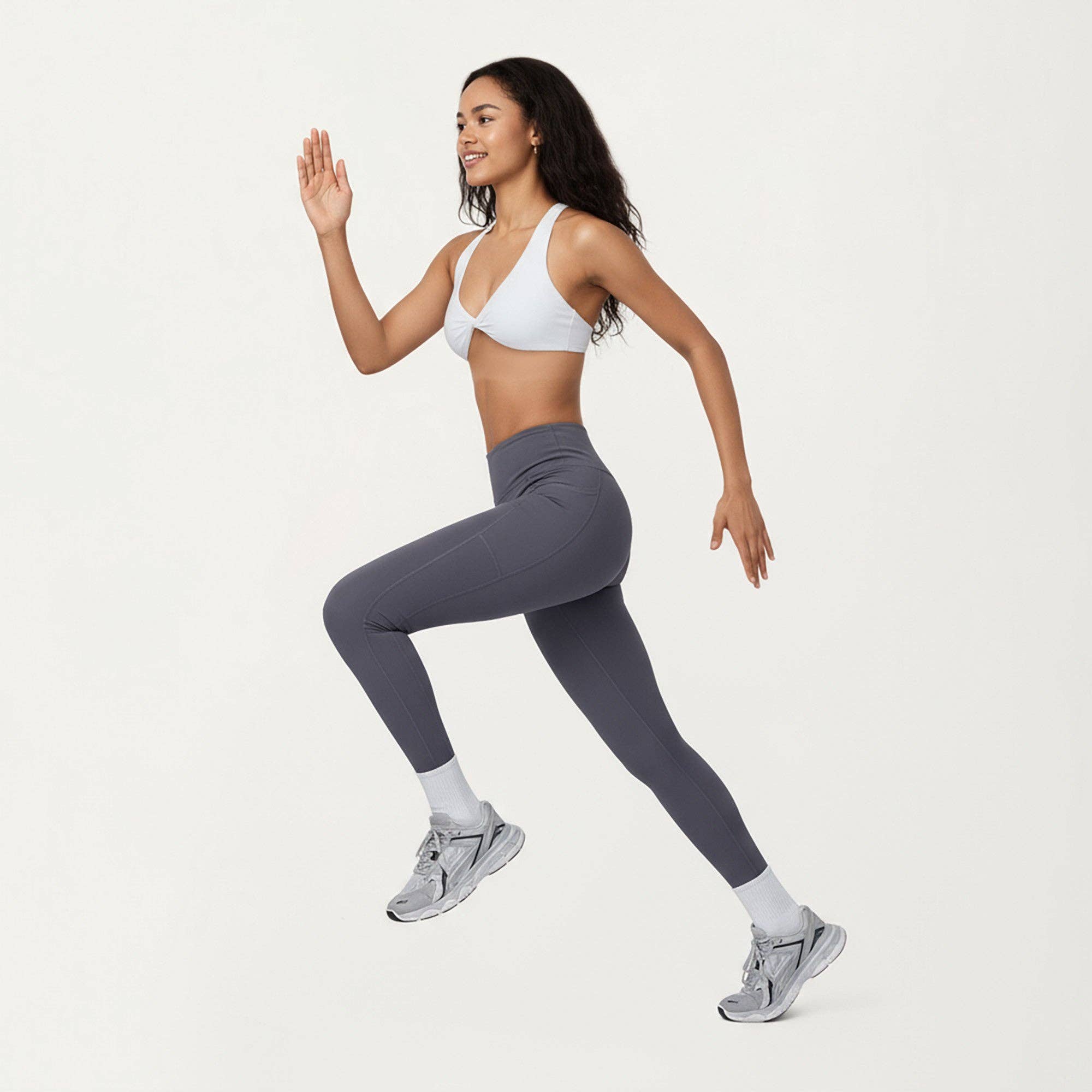 Active by Anna-Kaci - Vendita all'ingrosso Reggiseno sportivo - Donna - Top reggiseno sportivo con halter a torsione e spallina larga di supporto16