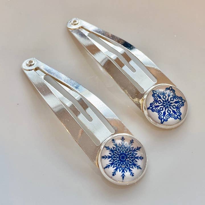 Snowflake Dome Hairclip| Lille rund blomstret hårklipp| Boho Chic Vinterøreringe| Fransk håndtag Tilbage Drop Ørering| Personlig julegave for engroshandel hos Giggle with Love