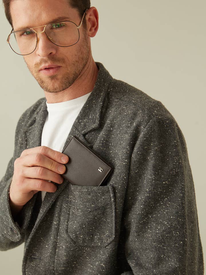 Townsend Handcrafted Leather Card Holder Wallet for wholesale by HELMBROOK London