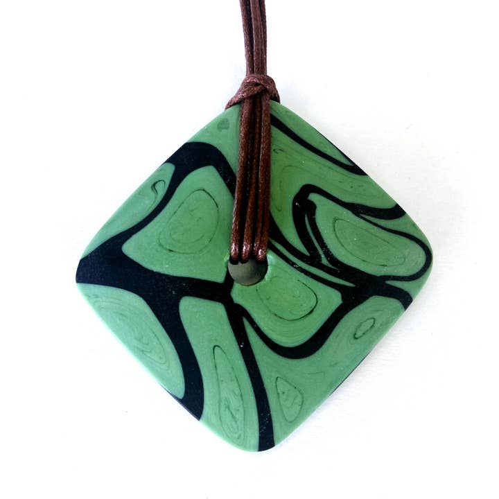 Mazzega Art & Design - Wholesale Beaded/Pearl Necklace - Murano Glass Necklace, Handmade on the island of Murano by the masters of the DE MAJO factory, produced with the technique of melting colored glass and cold polished