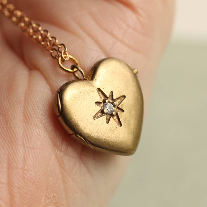 Silk Purse, Sow's Ear - Wholesale Locket Necklace - Vintage Heart Locket with Star