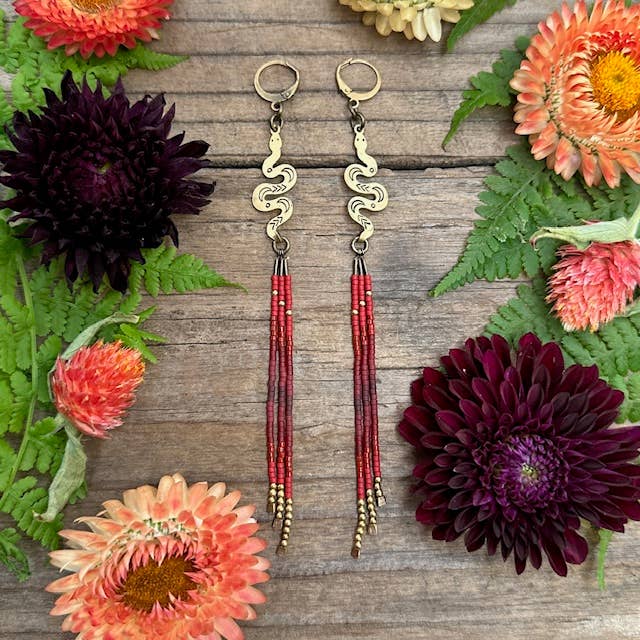 Orecchini stampati a mano Scarlet Begonia Desert per la vendita all'ingrosso da parte di Dancing Willow