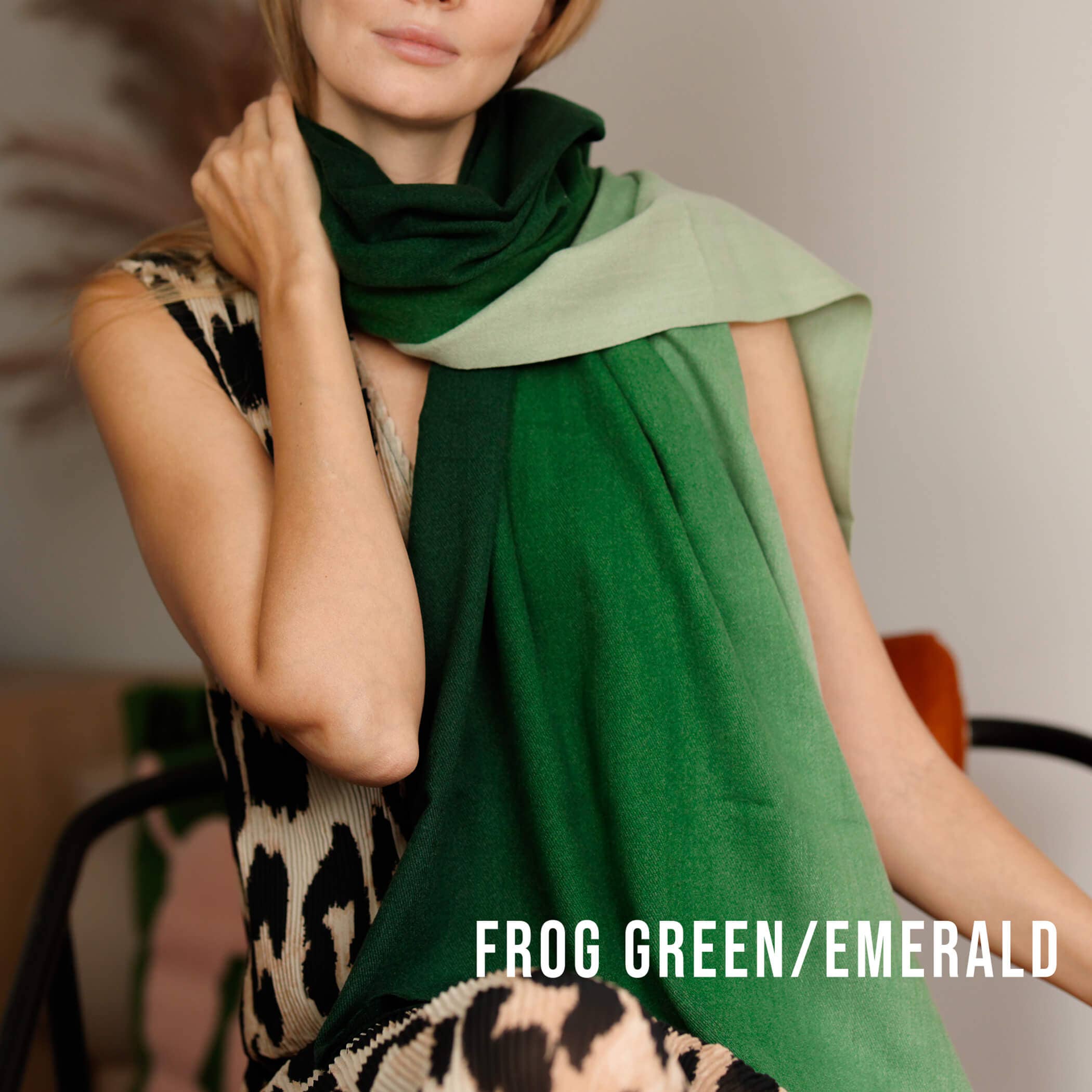 Studio Hop – wholesale Scarf – Women's – Personalised Cashmere Blend Ombre Scarf5