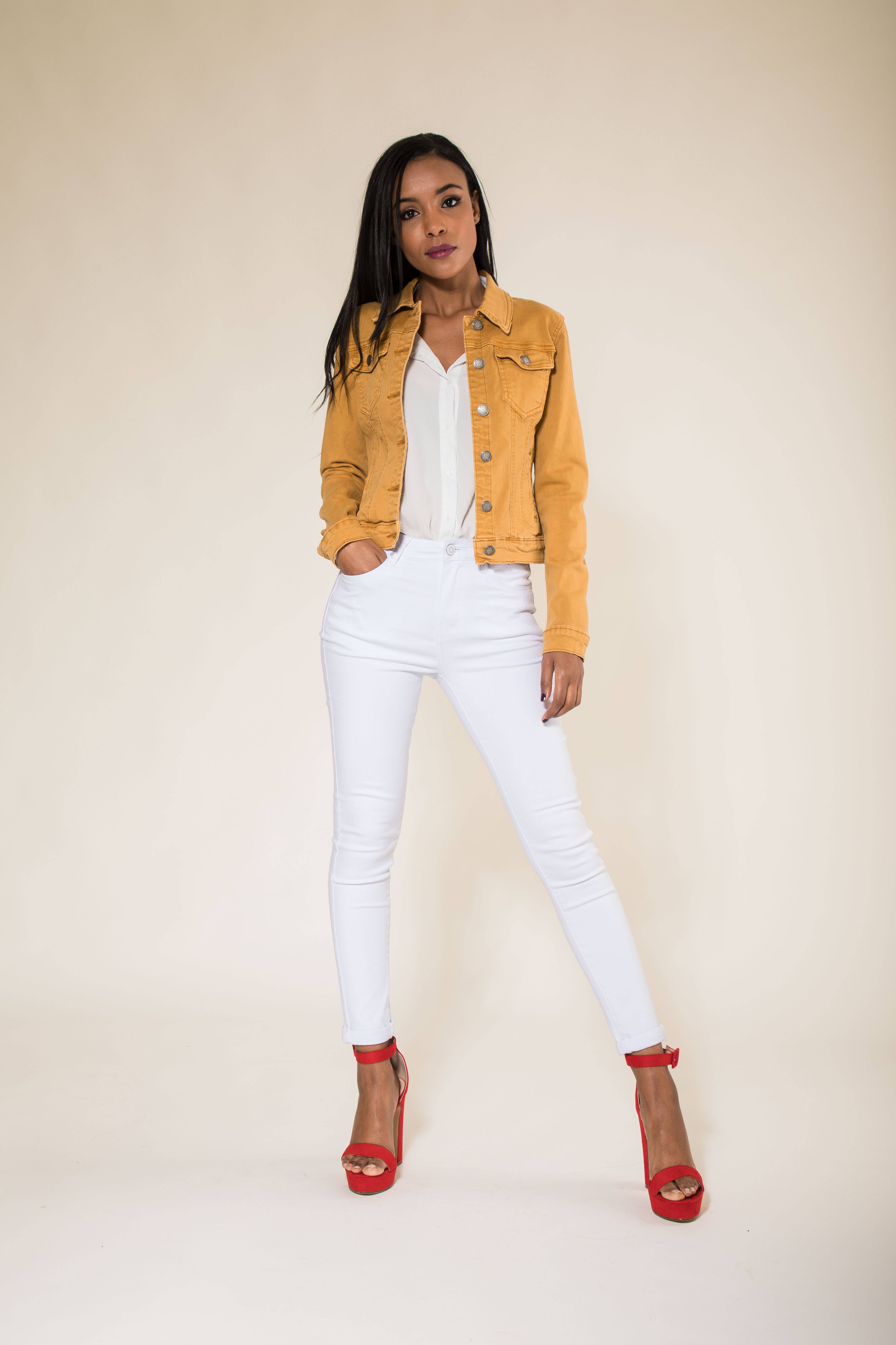 Nina Carter - Wholesale Jas - Dames - Stretch nauwsluitend jack kleur J212A52