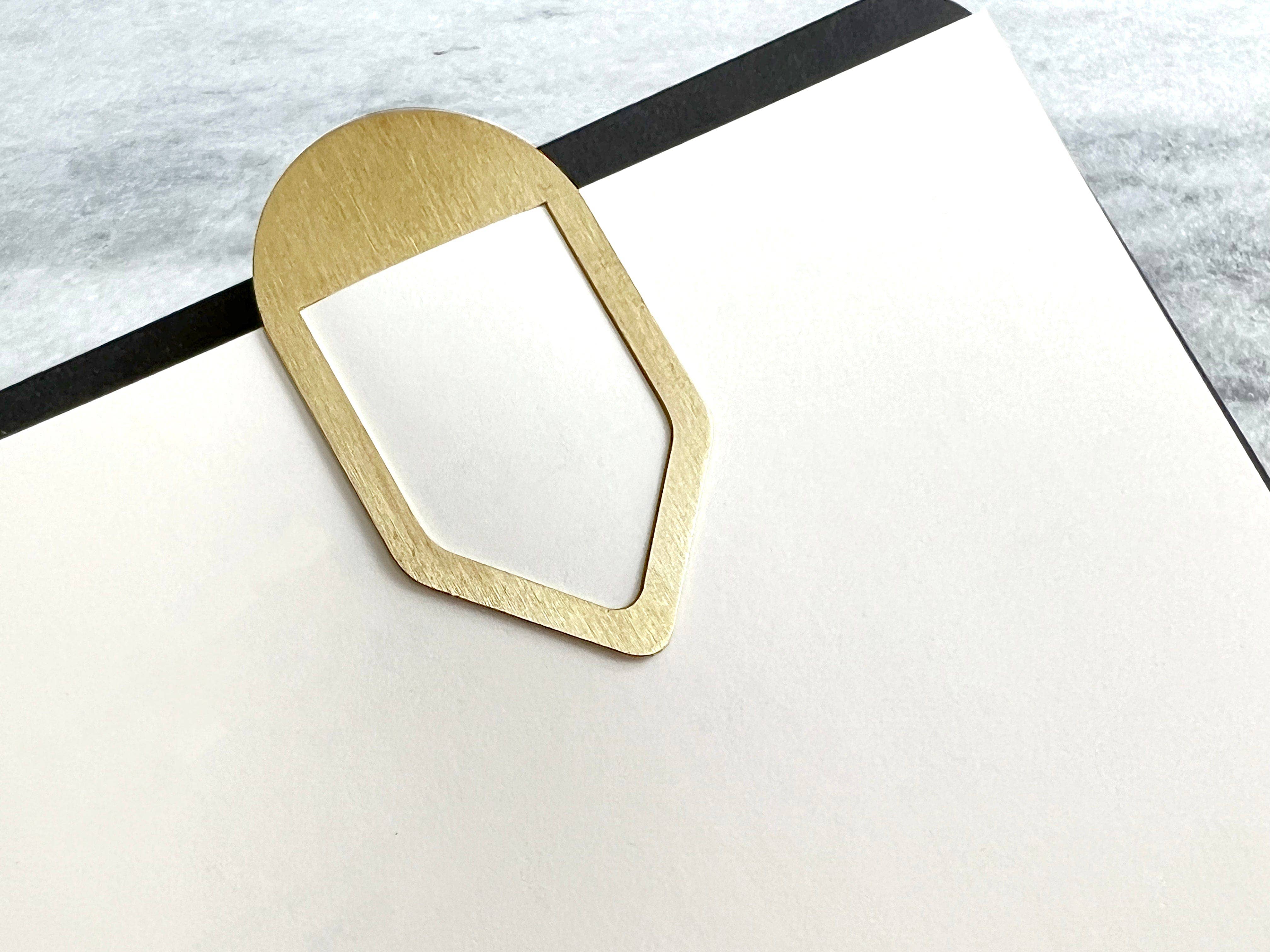 Favorite Story - Wholesale Bookmark - Brass Page Marker1