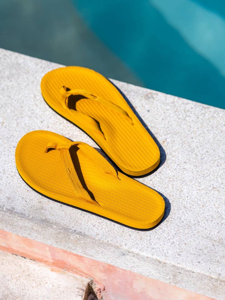 Women's Sandals Flip Flops Easy Living - Jamu for wholesale on Faire6