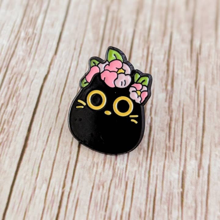 Hello Kim - Kim Chui - Wholesale Lapel Pin/Button - Big Cat Flowers Pin