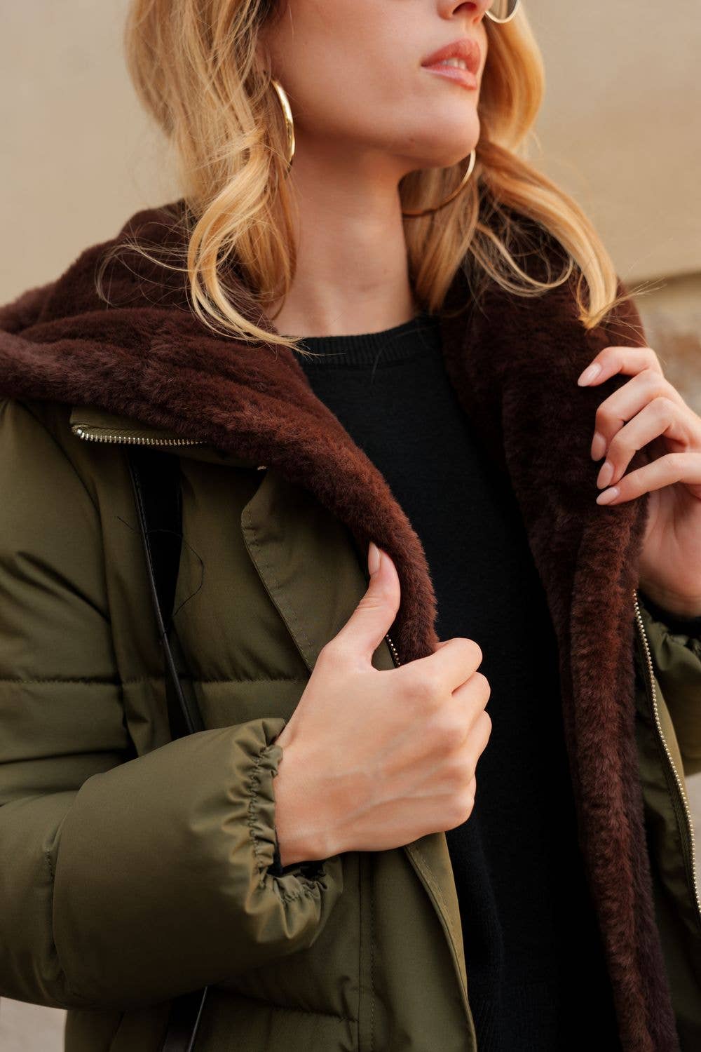 Attrait Paris – wholesale Puffer jacket – Women’s – Long waterproof down jacket with removable fur11