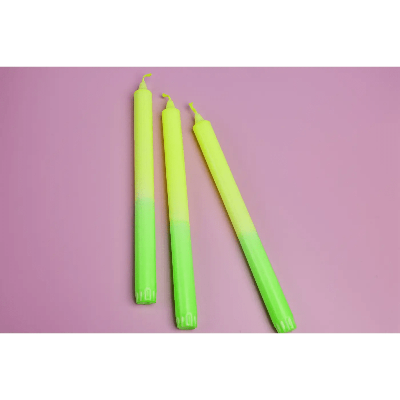 Lempi Lifestyle - Wholesale Tapered Candle/Candlestick - Lempi Korkea Kruunukynttilä - Kynttilä Neon0