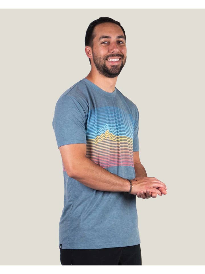 Belong Designs - Vente T-shirt – homme - T-shirt Graphic Traverse Tek pour hommes1