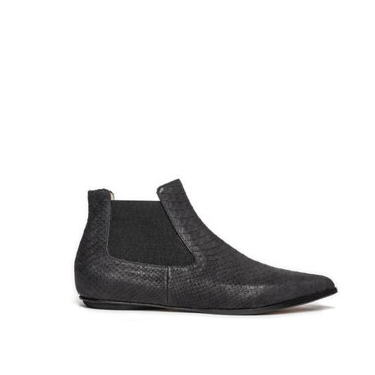 Stivaletti Chelsea piatti Niki stampa pitone nero per la vendita all'ingrosso da parte di EIJK