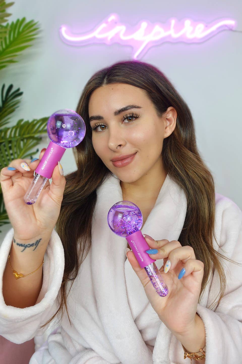 Almost Famous - Wholesale Face/Beauty Roller - 2-Pack Cryo Facial Massage Globes – Cooling Skincare Tools13