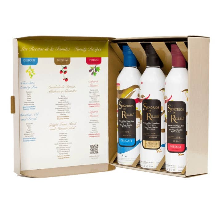 Señorios de Relleu. La Familia Gift Box EVOOs 500 ml for wholesale by meDINEterranean