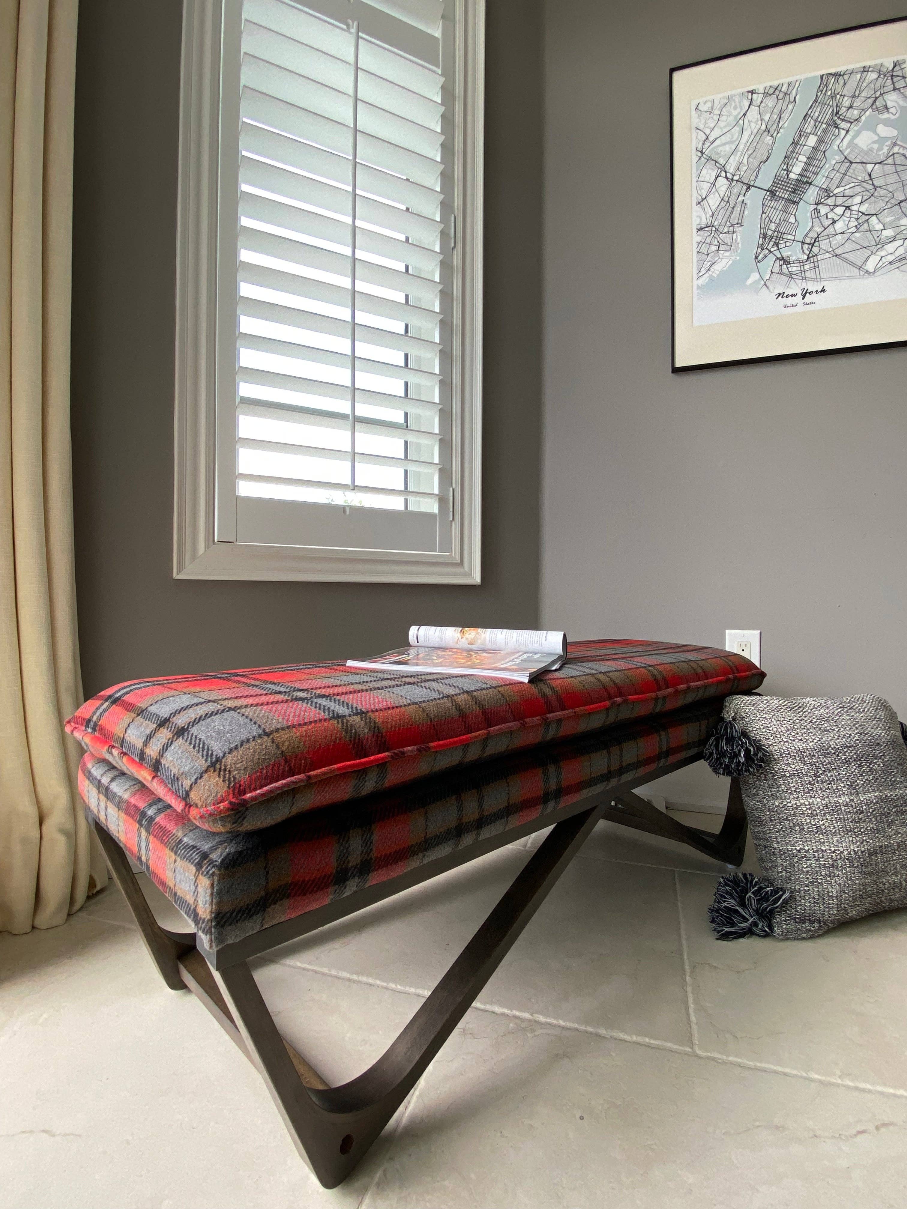 Seat4uhome – Banco por atacado – Banco Highland xadrez estofado Hendraheim 48" Hendraheim7