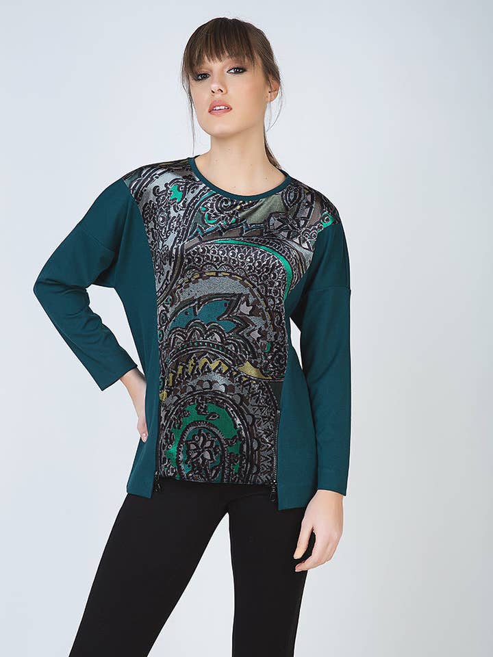 Batwing Print Top for wholesale by conquista