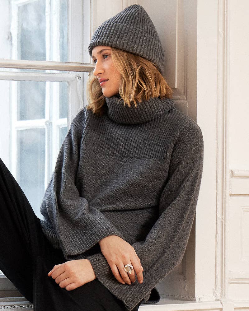 TIF TIFFY - Wholesale Knit Sweater - Women's - IsadoraTT Sweater1