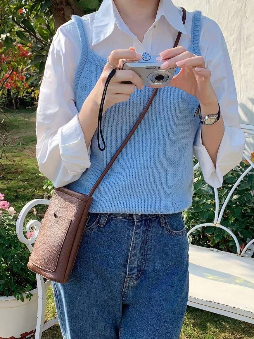 Pretty Persuasions - Wholesale Crossbody Bag - Women's - P24057 Smartphone Crossbody Bag8