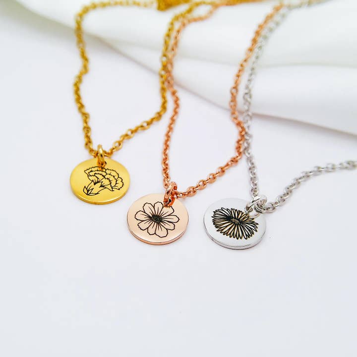 COLLANA CON FIORE DI NASCITA DELICATO per la vendita all'ingrosso da parte di Avy + Tay