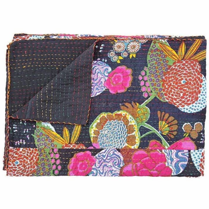 GYPSY STUDIO - Wholesale Quilt - Indian Handmade Cotton Kantha Blanket Queen Bedspread Quilts5
