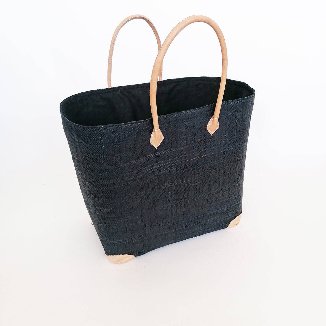 Le comptoir de la plage - Wholesale Strandtas - “Tamatave” handgemaakte strandtas met etui, per stuk6