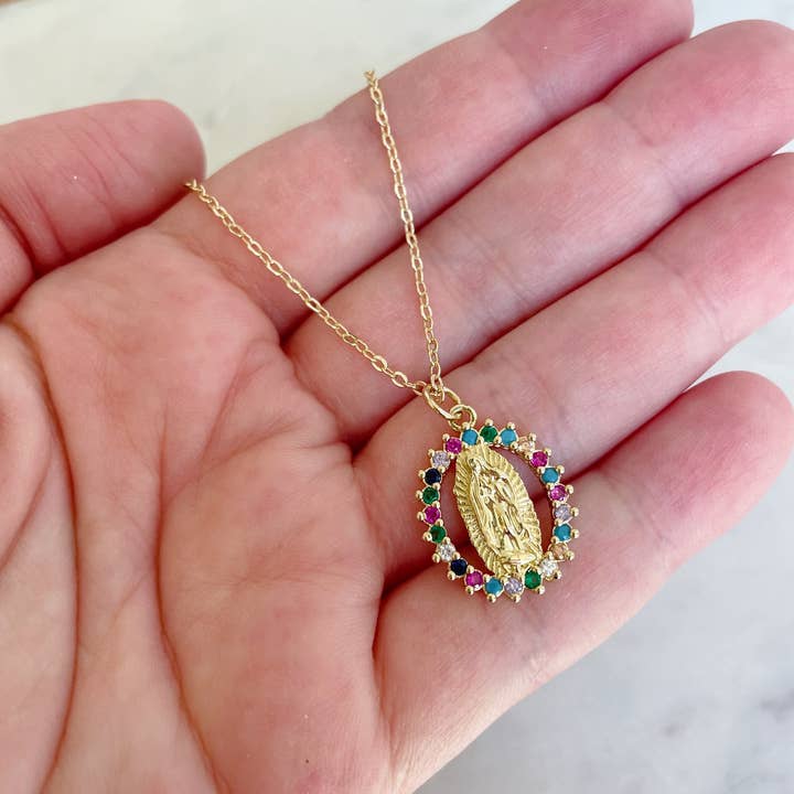 Laalee Jewelry – Großhandel Kette mit Anhänger/Charm – Bunte Kristall-Jungfrau Maria Halskette, religiöser Schmuck