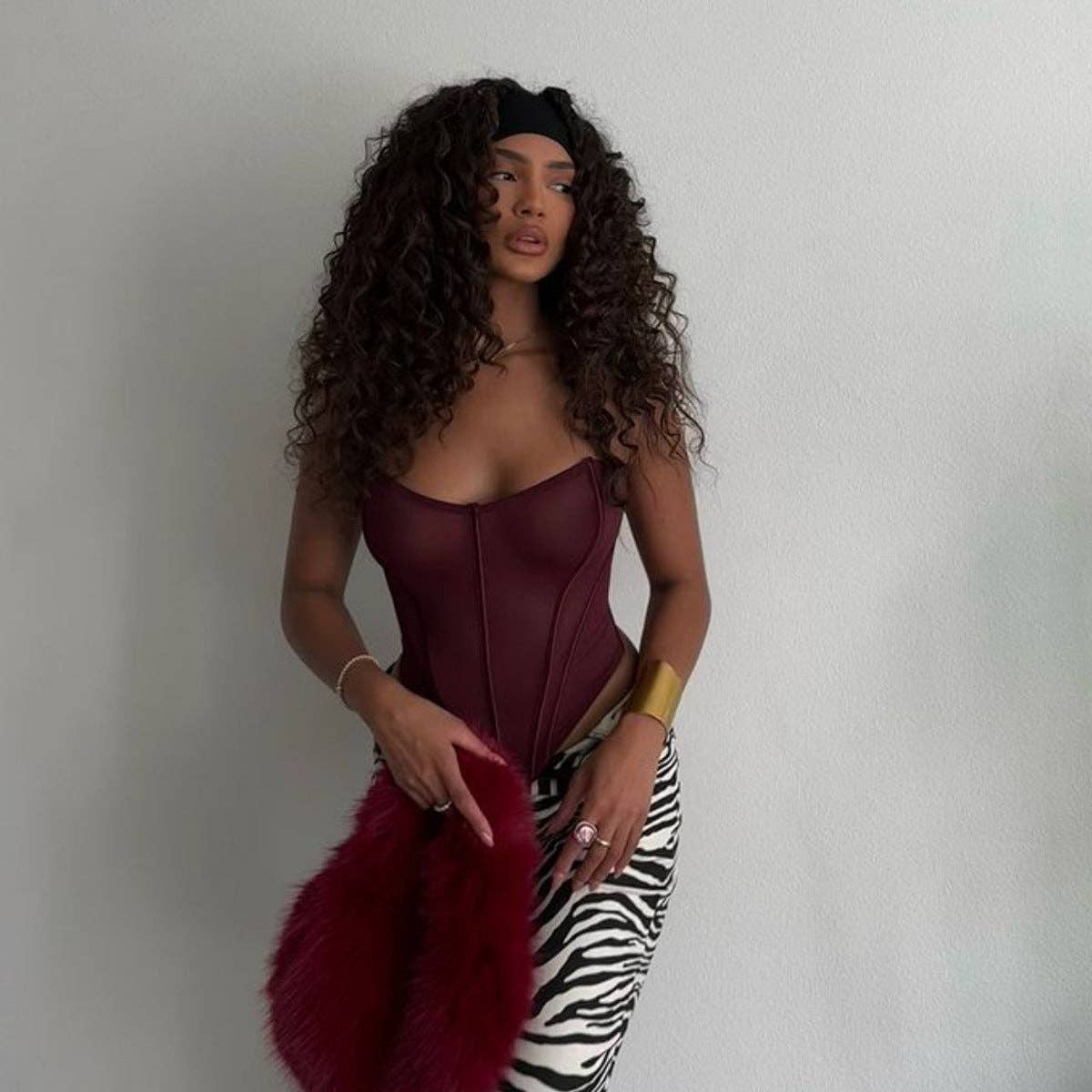 Bourgogne Kantig genomskinlig korsettopp gatustil hetta för wholesale på Faire2