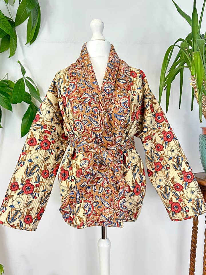 Veste matelassée en pur coton (coton chirurgical à l'intérieur) pour la vente par Essential Designs London