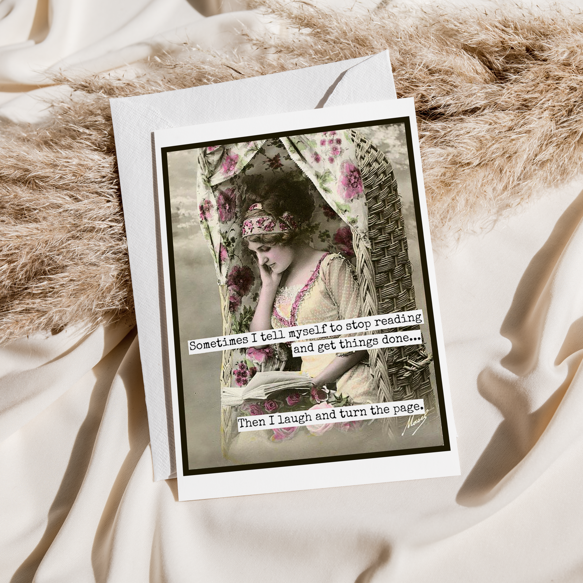 Raven's Rest Studio - Vendita all'ingrosso Biglietti di auguri generici - Biglietto d'auguri. Poi rido e giro pagina.1