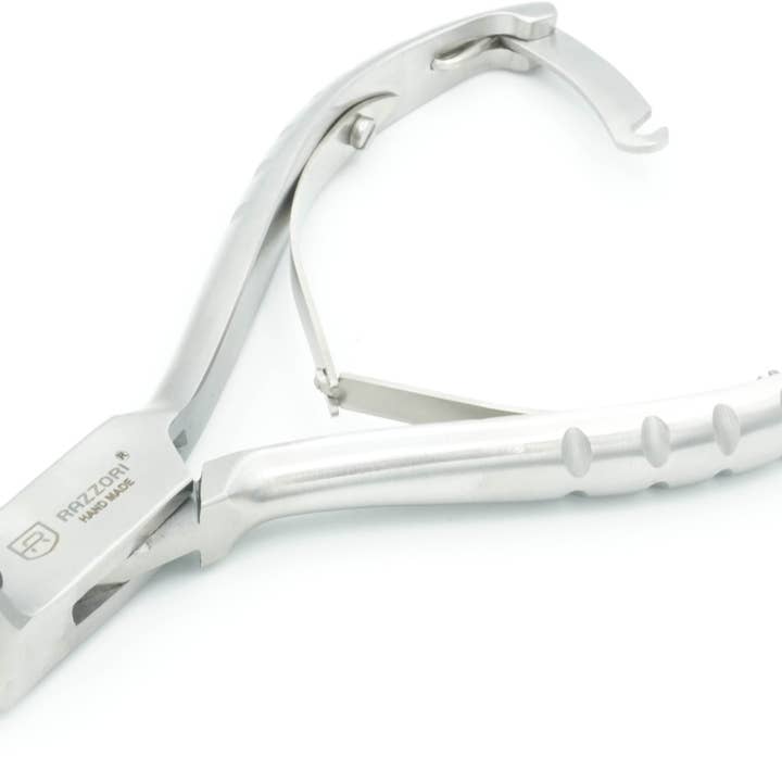 Pro Nail Clipper #68 - Half Moon for wholesale by Razzori