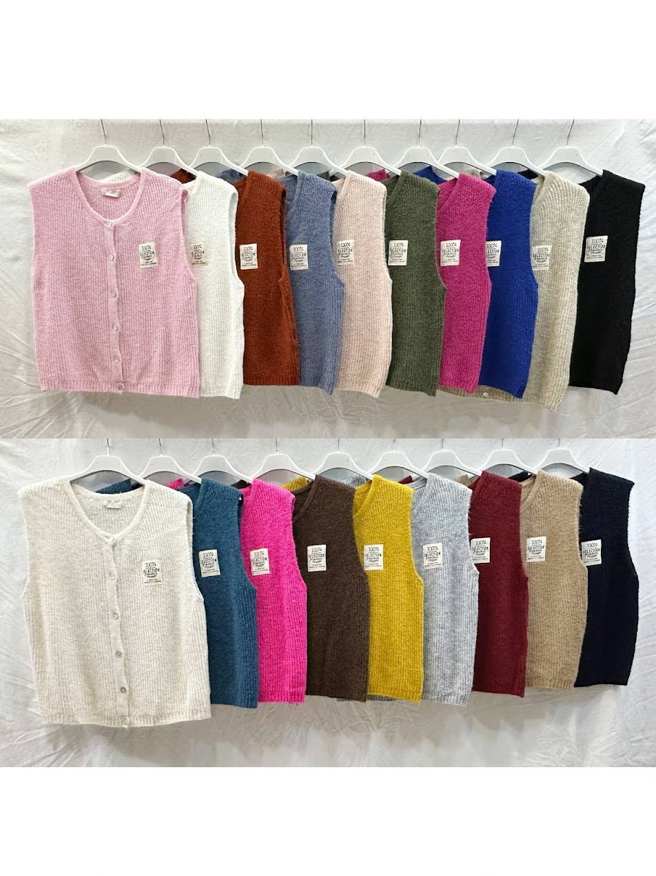 Mimi & Gogo - Wholesale Outerwear Vest - Women's - Knit vest with patch @35577_GiEcussonMaille5