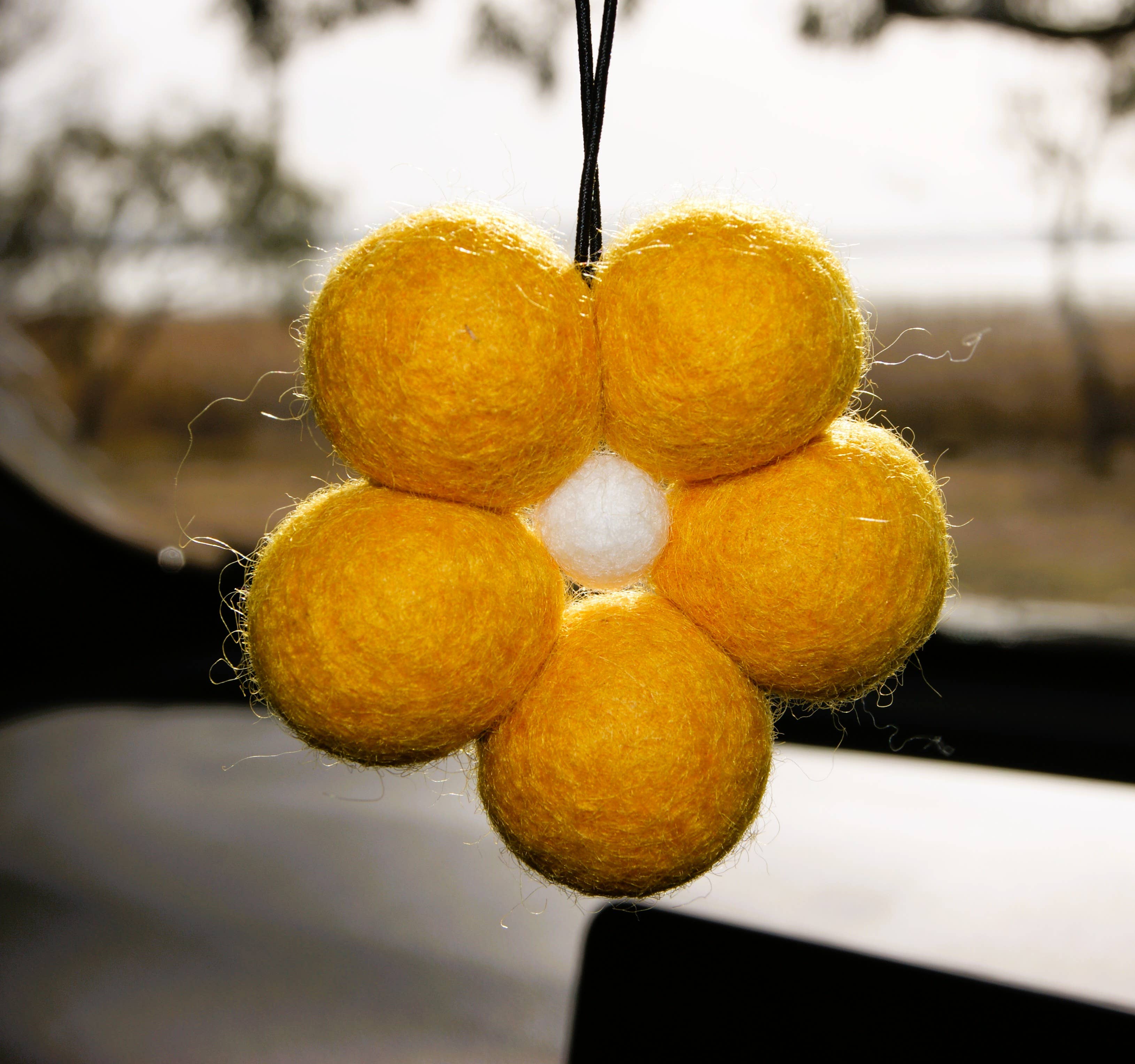FRESH BallZ - Wholesale Car Freshener - Unisex - Marigold Daisy1