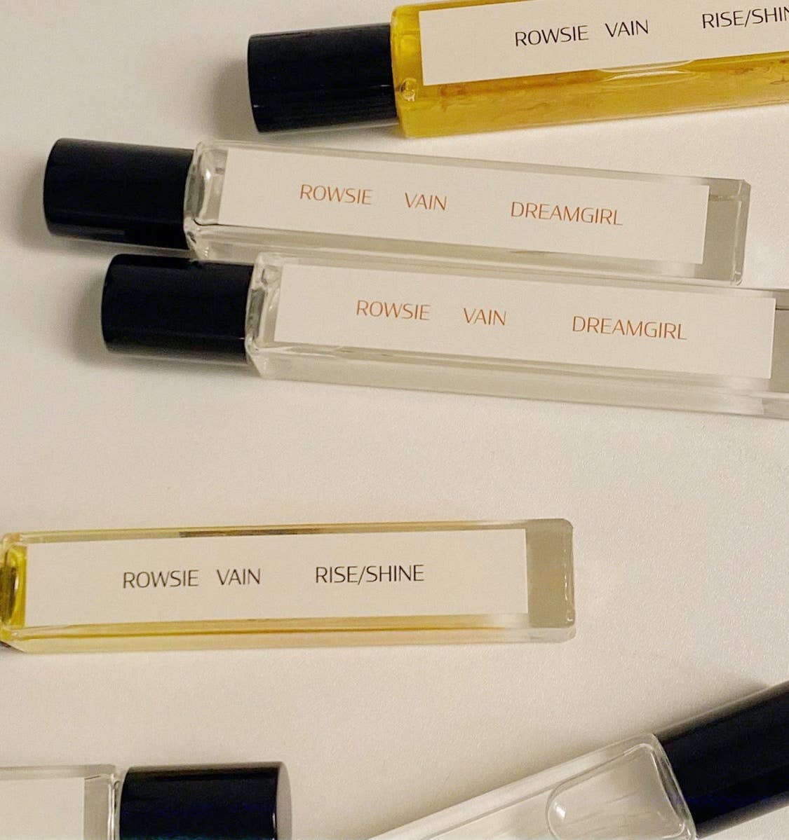 ROWSIE VAIN - Wholesale Roll-On Fragrance - DREAMGIRL PERFUME OIL ROLLER WAND (10 ml)
